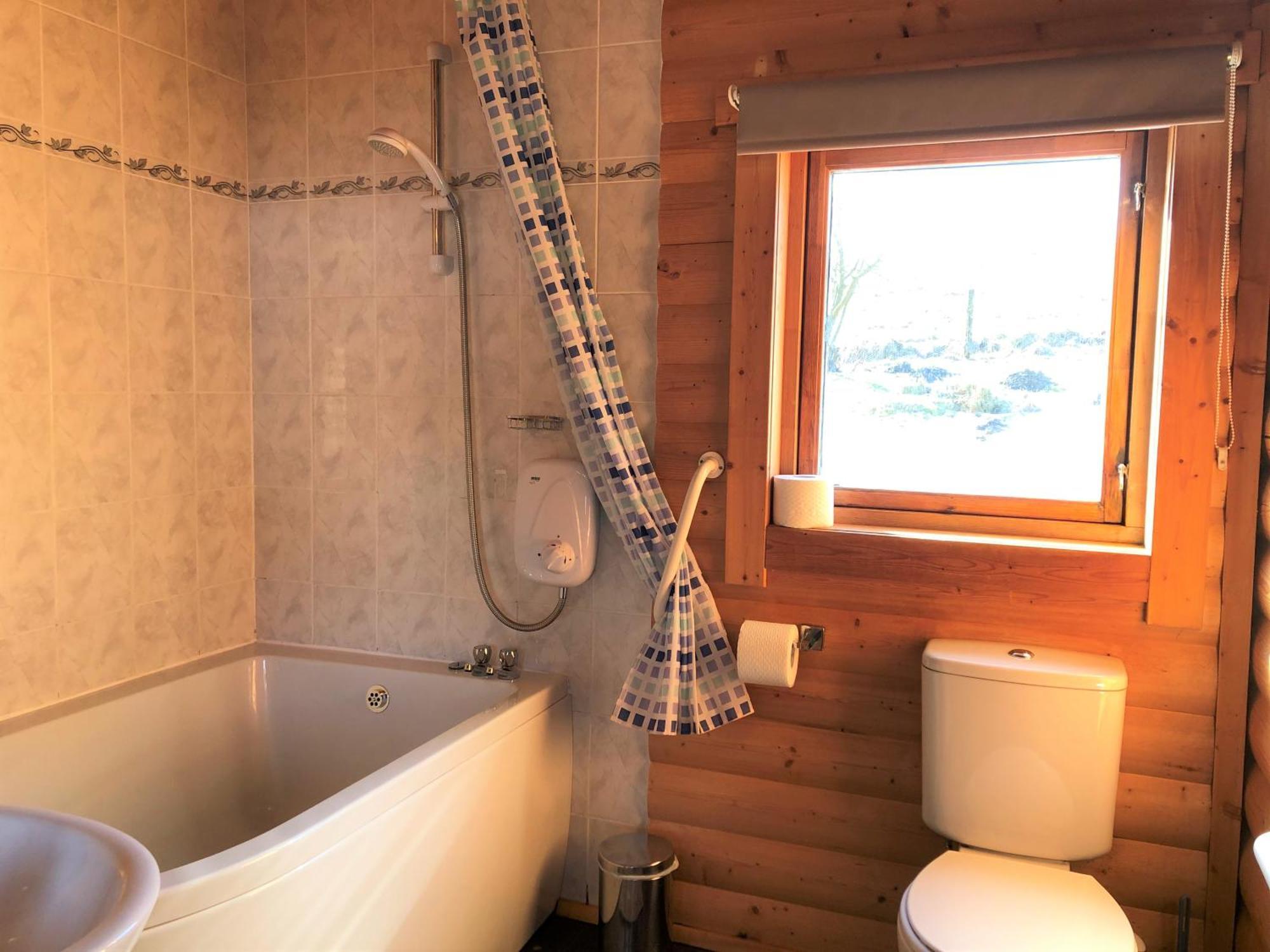 Glenbeag Mountain Lodges Spittal of Glenshee Room photo